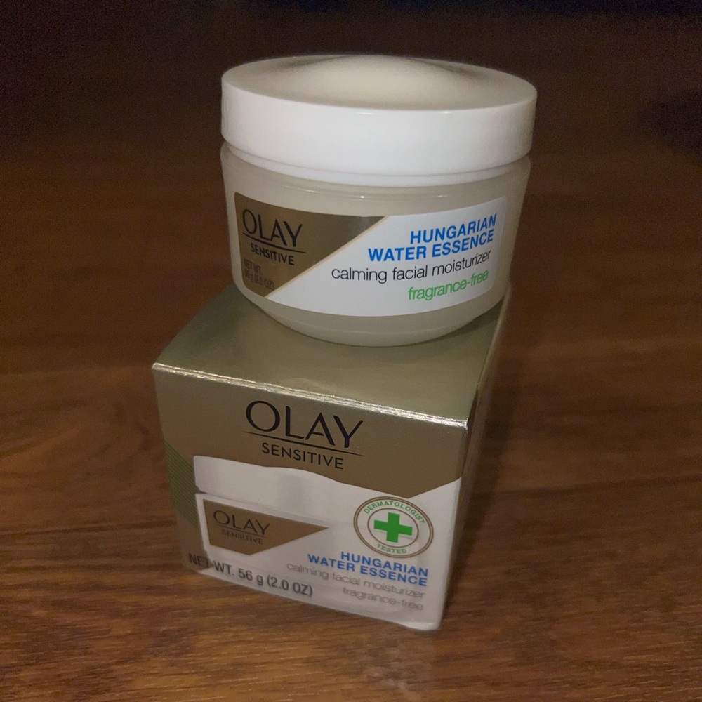 Olay Hungarian water essence facial moisturizer brand new fragrance free